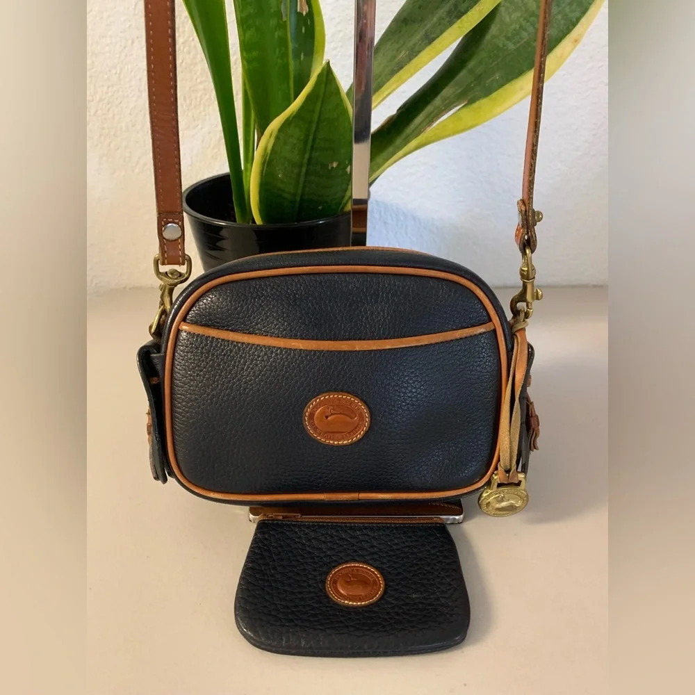 💕👜Dooney & Bourke Crossbody/ Coin Purse AWL - Picture 2 of 16
